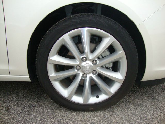 Buick Verano 2013 photo 13