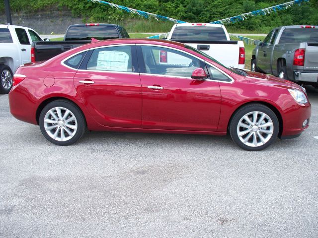 Buick Verano 2013 photo 1