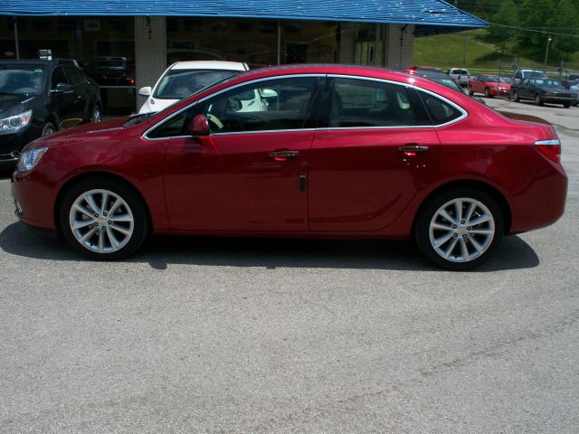 Buick Verano 2013 photo 3