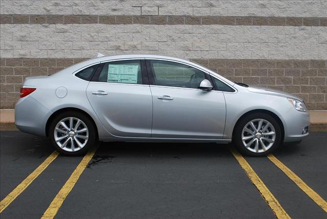 Buick Verano 2013 photo 2