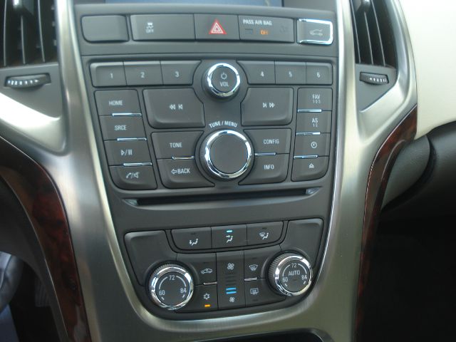 Buick Verano 2013 photo 3