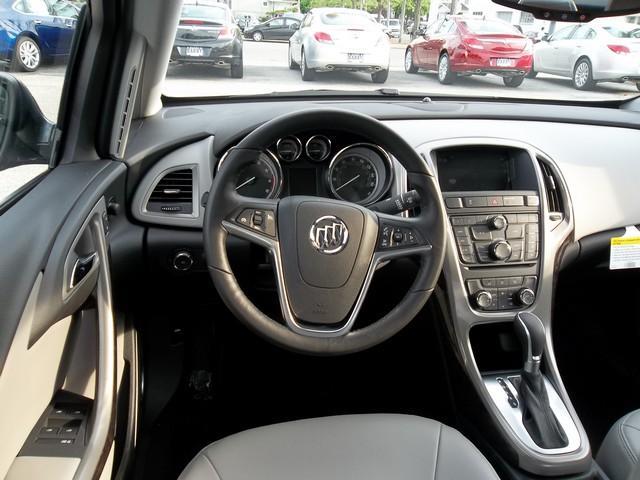 Buick Verano 2013 photo 11