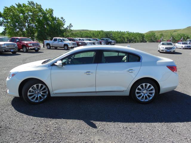 Buick Verano 2013 photo 3