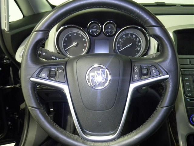 Buick Verano 2013 photo 1