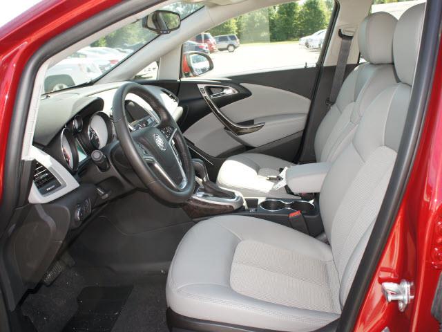 Buick Verano 2013 photo 3