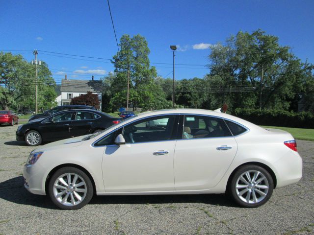 Buick Verano 2013 photo 3