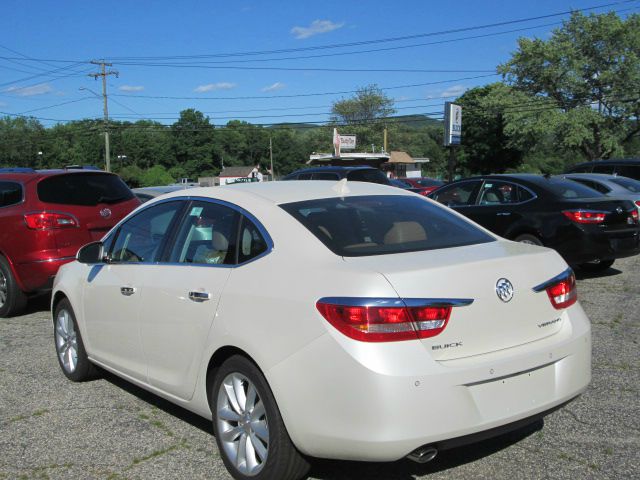 Buick Verano 2013 photo 8