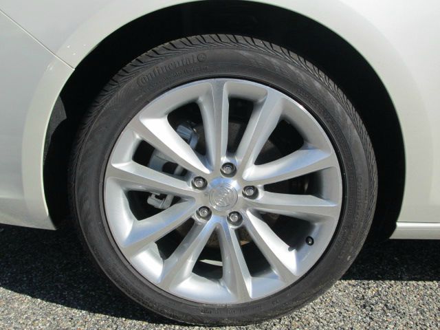 Buick Verano 2013 photo 9