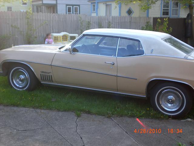 Buick WILDCAT 1969 photo 1