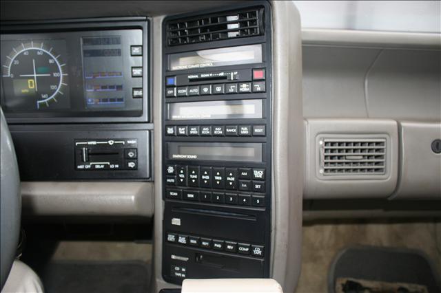 Cadillac Allante 1991 photo 5