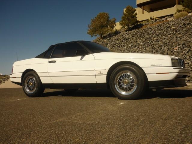 Cadillac Allante 1993 photo 1