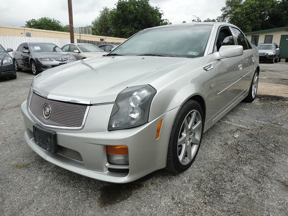 Cadillac CTS-V 2004 photo 17