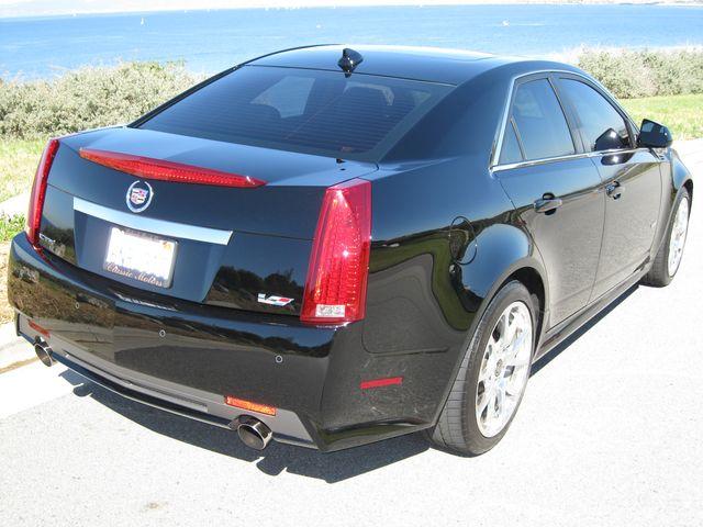 Cadillac CTS-V 2010 photo 4