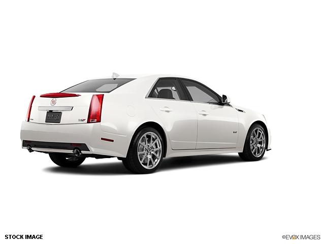 Cadillac CTS-V 2011 photo 2