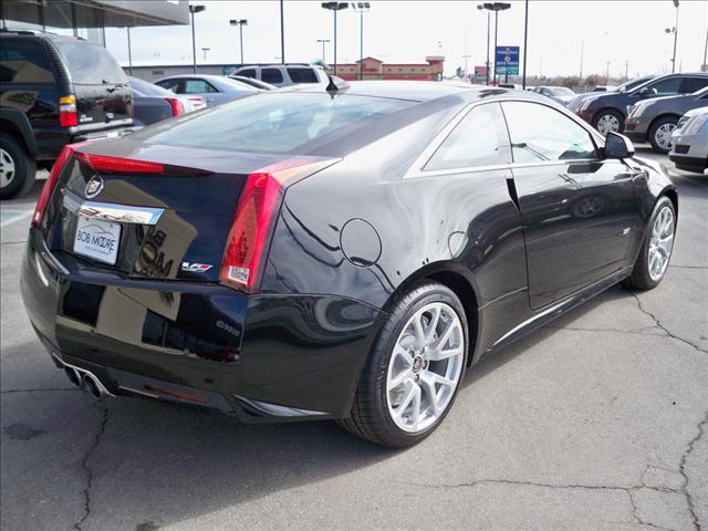 Cadillac CTS-V 2011 photo 1