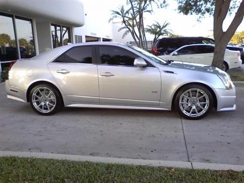 Cadillac CTS-V 2011 photo 5