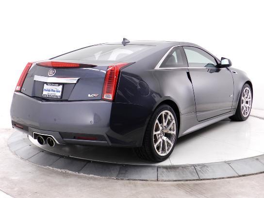 Cadillac CTS-V 2011 photo 2