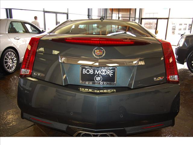 Cadillac CTS-V 2011 photo 4