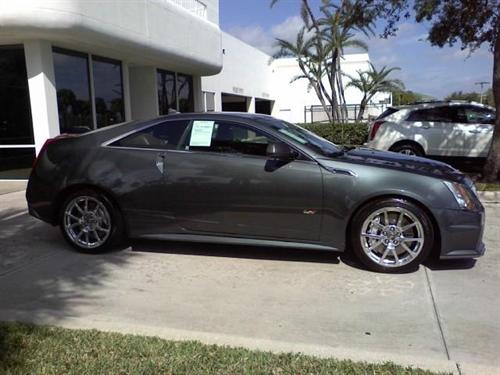 Cadillac CTS-V 2011 photo 1