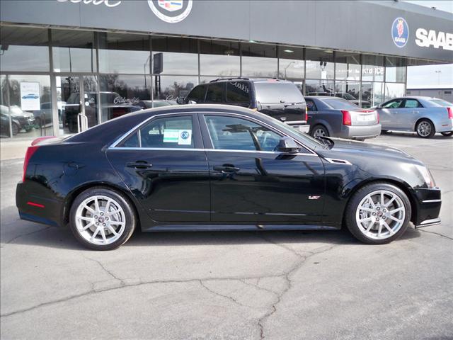 Cadillac CTS-V 2011 photo 3