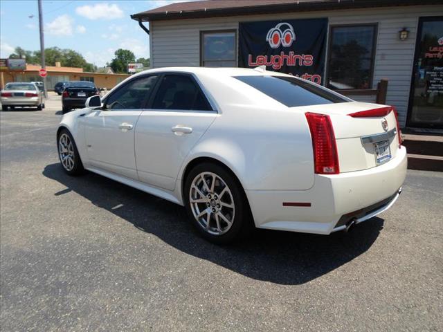 Cadillac CTS-V 2011 photo 4