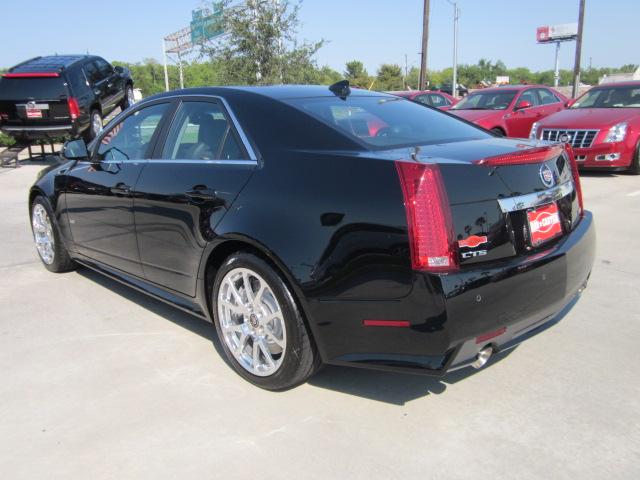 Cadillac CTS-V 2012 photo 1