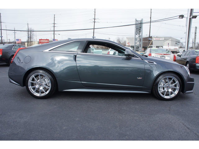 Cadillac CTS-V 2013 photo 3