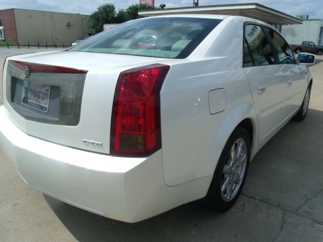 Cadillac CTS 2003 photo 4