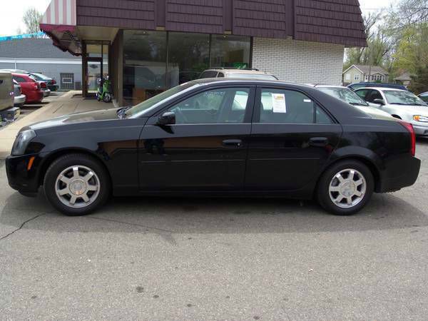 Cadillac CTS 2003 photo 2