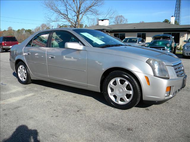 Cadillac CTS 2003 photo 2