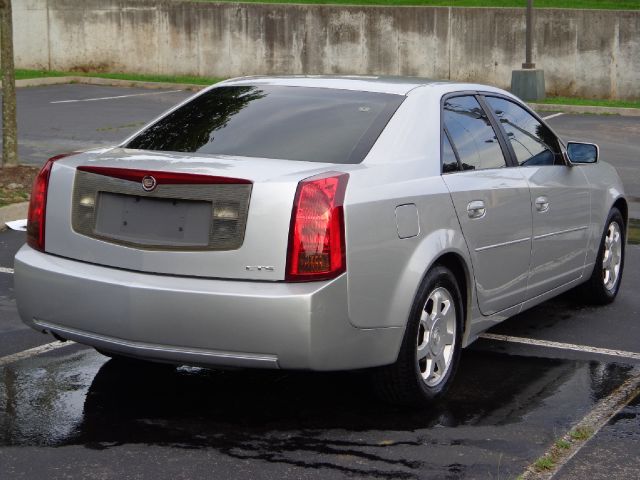 Cadillac CTS 2003 photo 2