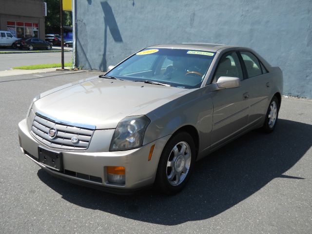 Cadillac CTS 2003 photo 2