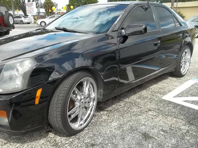 Cadillac CTS 2003 photo 2