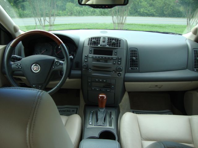 Cadillac CTS 2003 photo 4