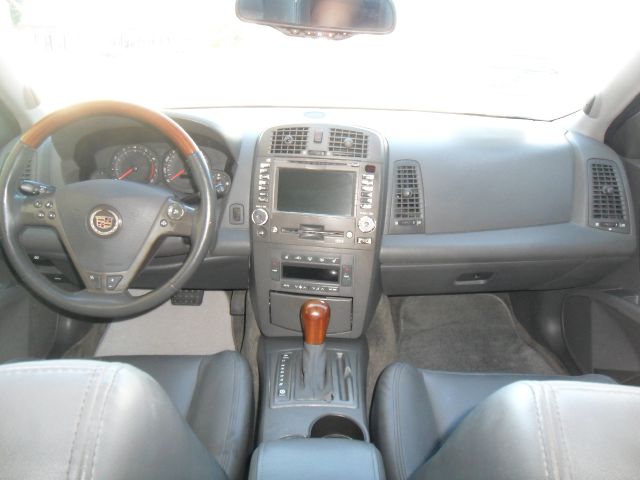 Cadillac CTS 2003 photo 12