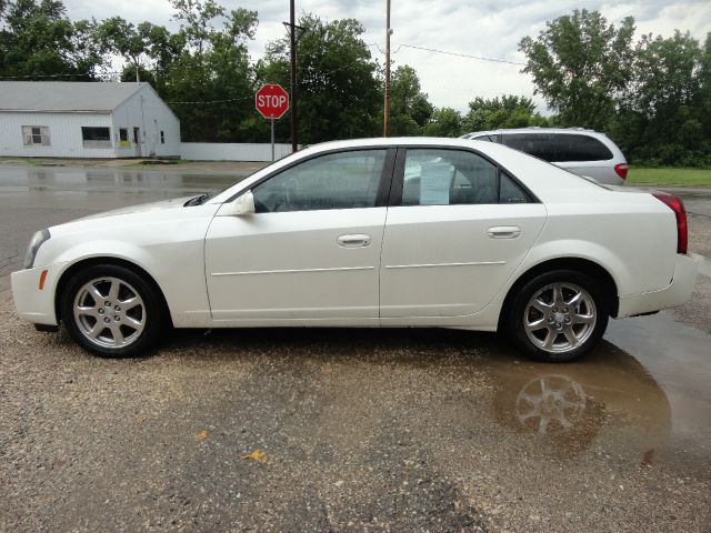 Cadillac CTS 2003 photo 2