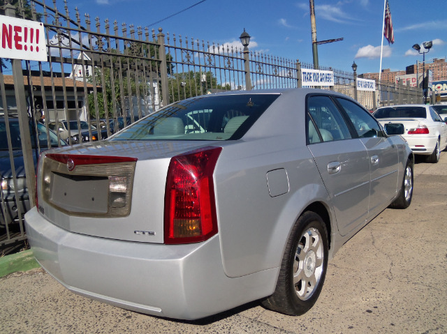 Cadillac CTS 2003 photo 4