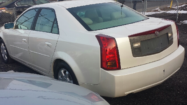 Cadillac CTS 2003 photo 2