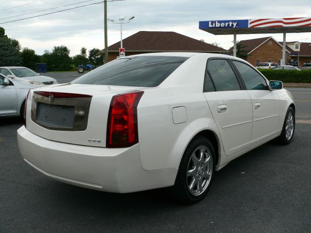 Cadillac CTS 2003 photo 2