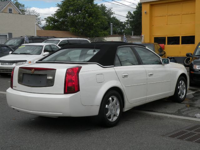 Cadillac CTS 2003 photo 22