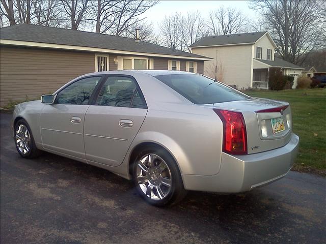 Cadillac CTS 2003 photo 1