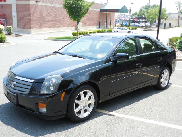 Cadillac CTS 2004 photo 1