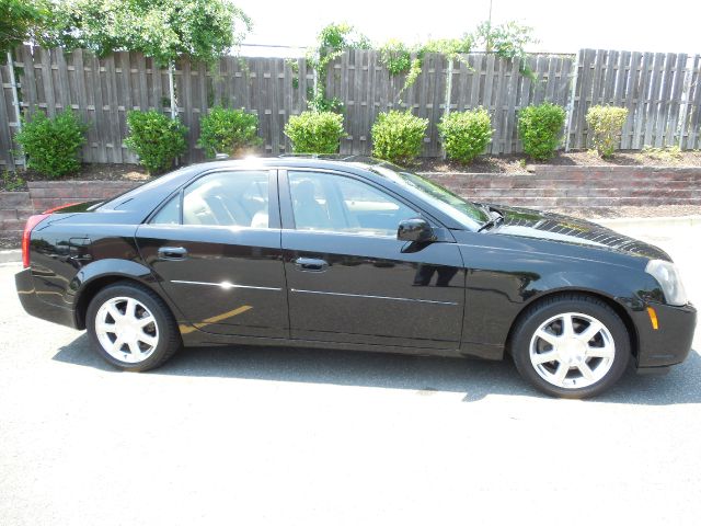 Cadillac CTS 2004 photo 8