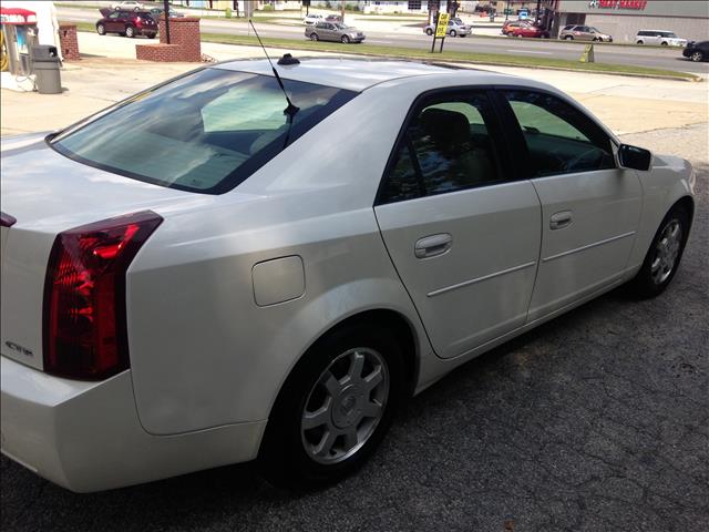 Cadillac CTS 2004 photo 3