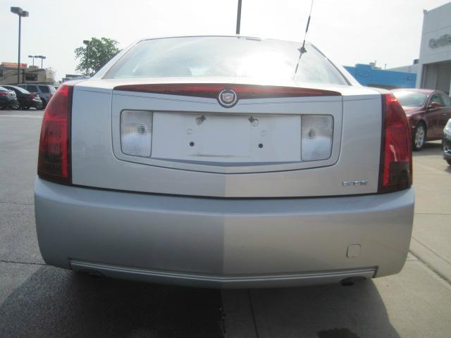 Cadillac CTS 2004 photo 22