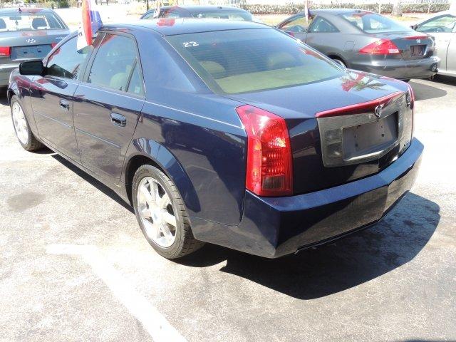 Cadillac CTS 2004 photo 2