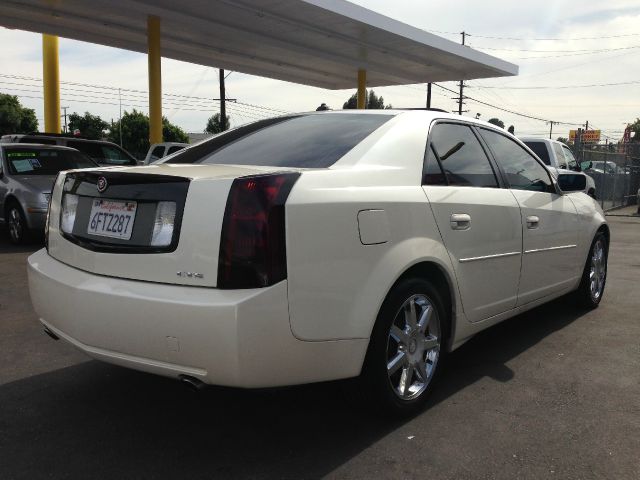 Cadillac CTS 2004 photo 3