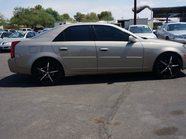 Cadillac CTS 2004 photo 2