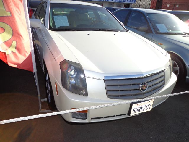 Cadillac CTS 2004 photo 2