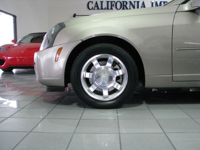 Cadillac CTS 2004 photo 3